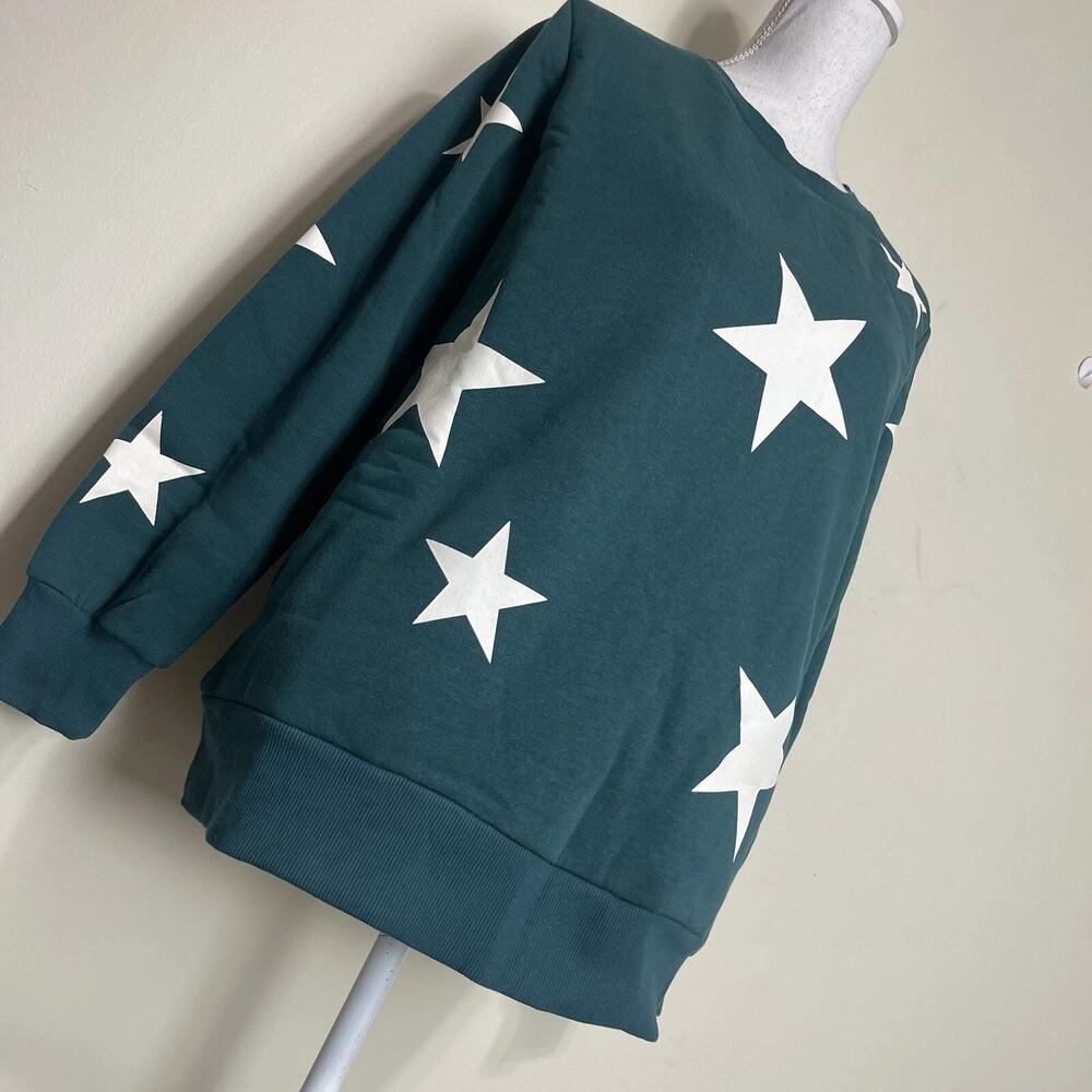 Zenana Women's Oversized Green Sweater w/ White Stars Crew Neck Large - Picture 8 of 11